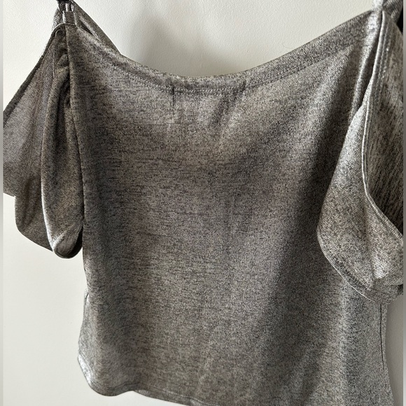 Super cute spaghetti strap blouse - Picture 4 of 4